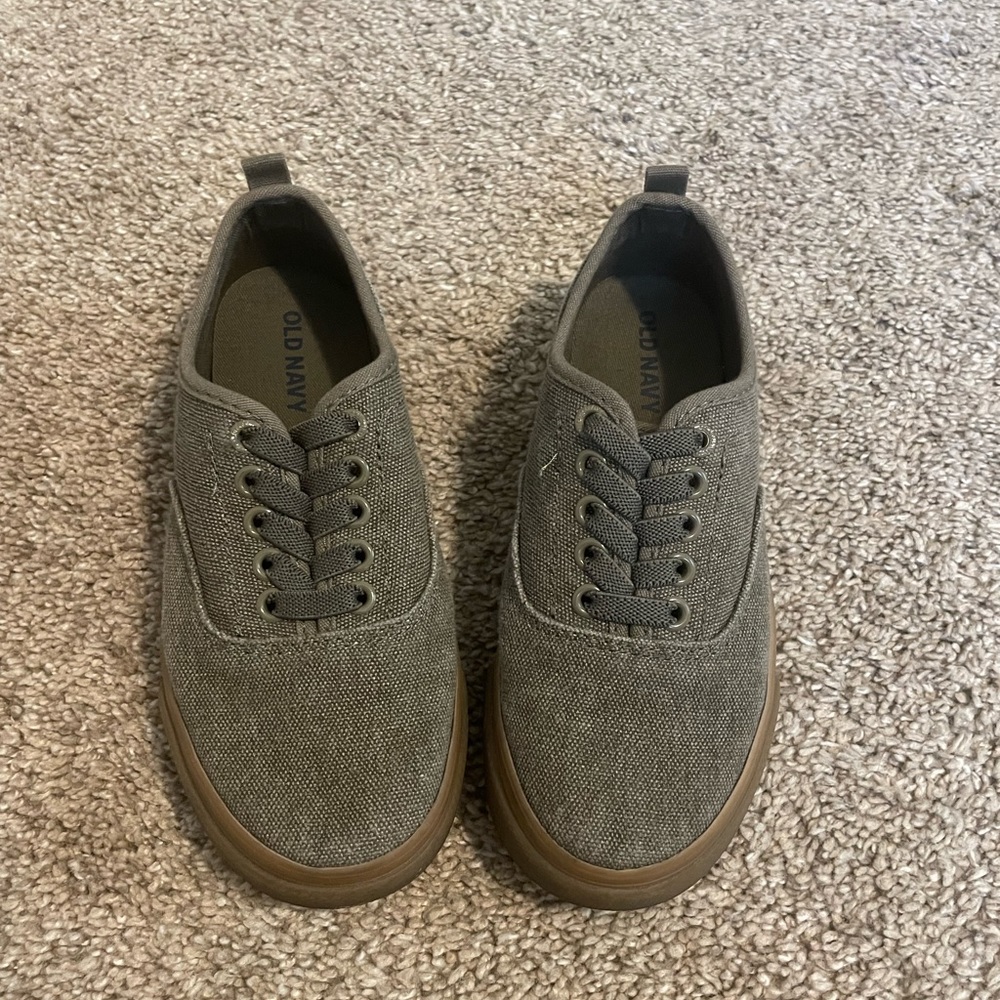 Old navy boys olive green chambray slip on shoes